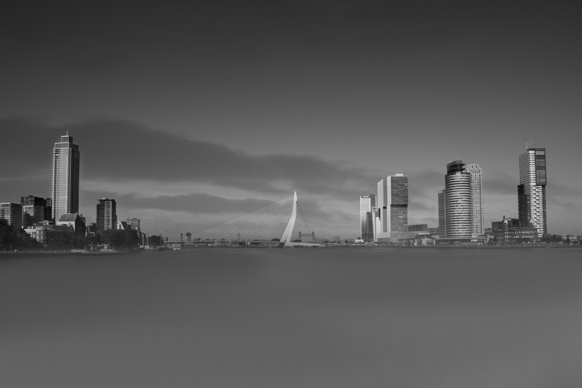 Erasmus Bridge-Rotterdam Ασπρομαυρες